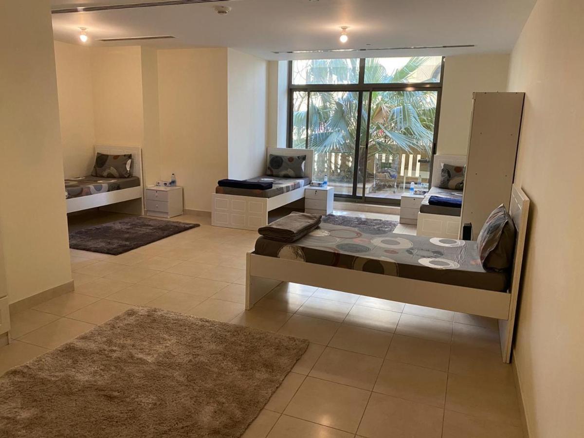 Alexandrina Hostel Dubai Exterior photo