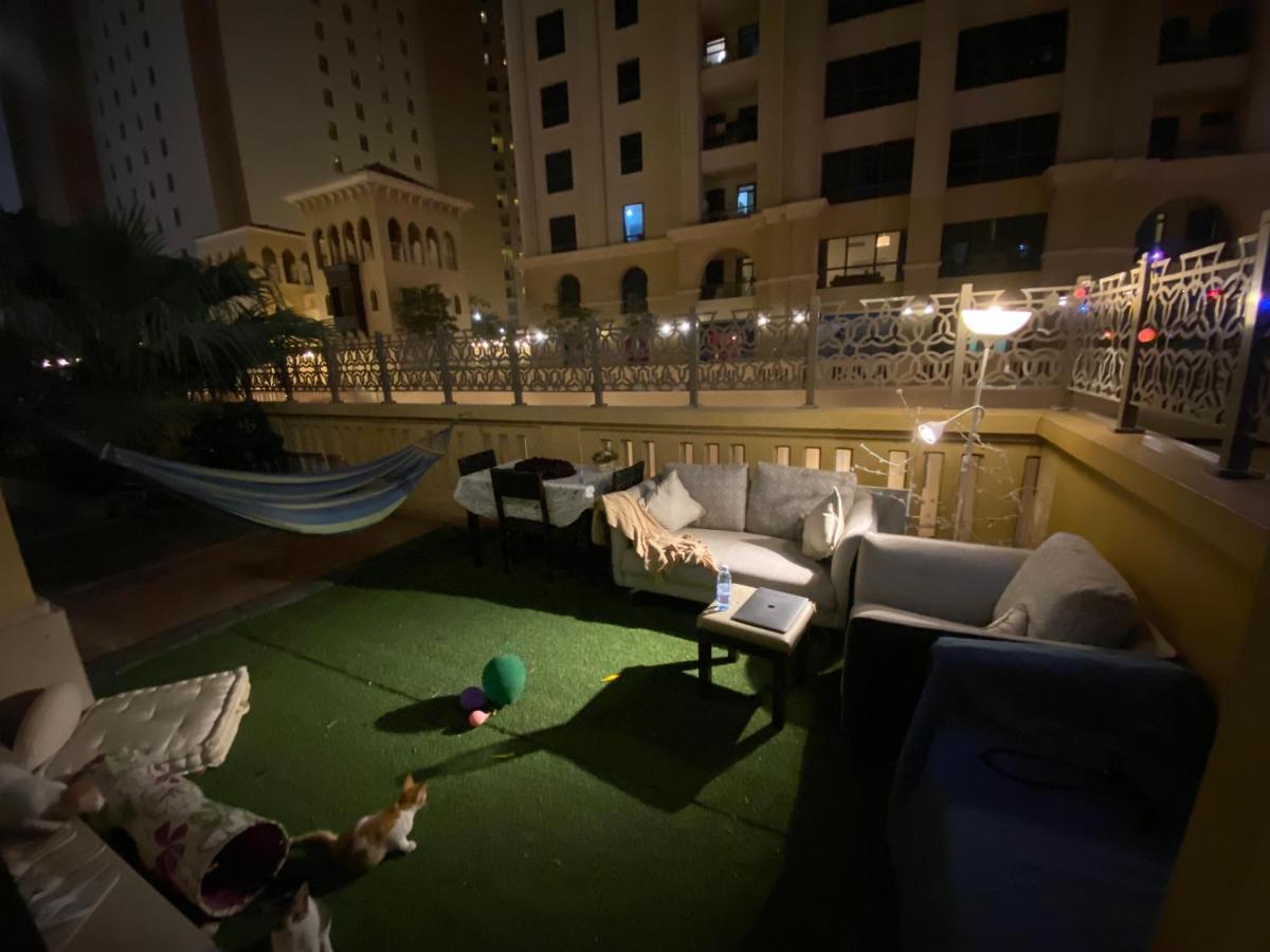 Alexandrina Hostel Dubai Exterior photo