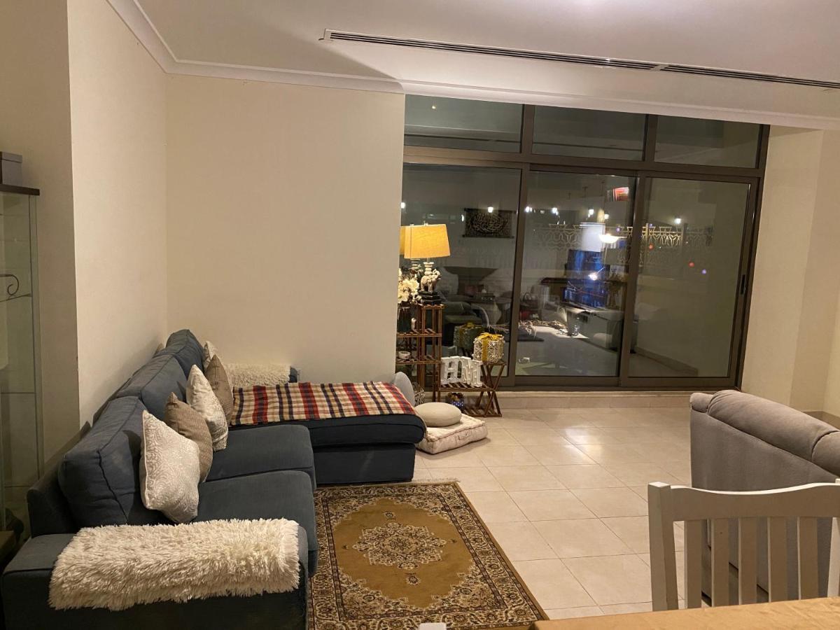 Alexandrina Hostel Dubai Exterior photo